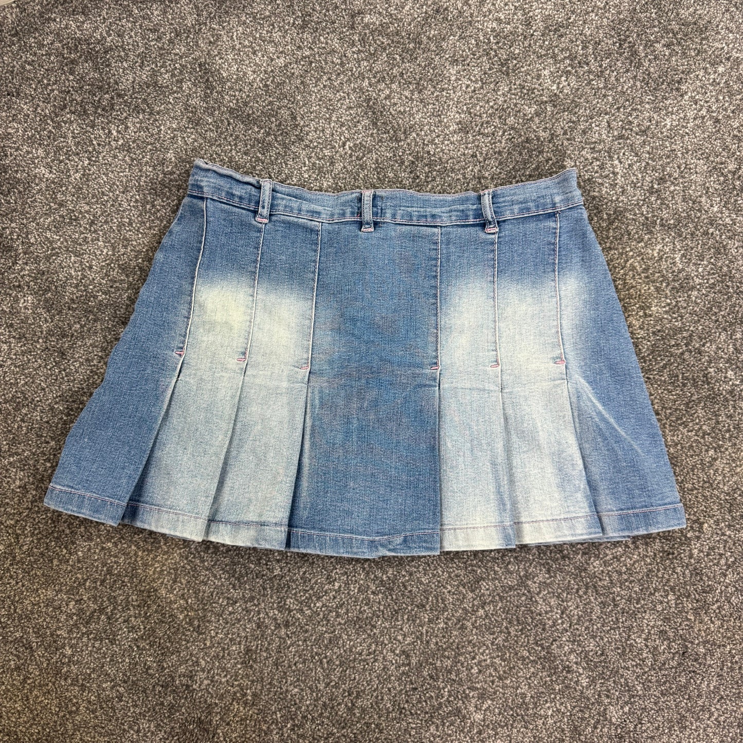 Y2K vintage faded denim pleated pink contrast stitch mini skirt