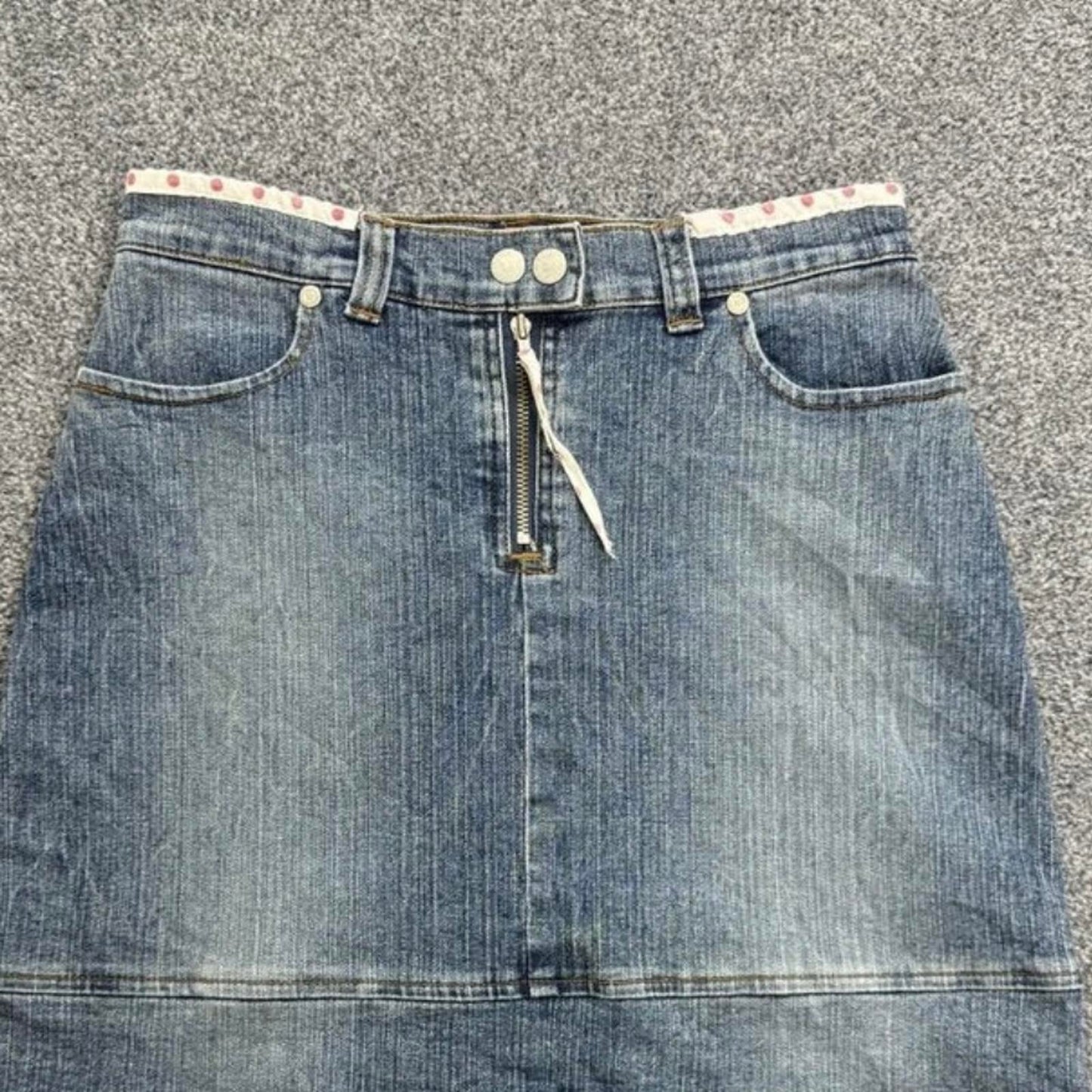 Y2K vintage polka dot faded denim mini skirt zip front spotty
