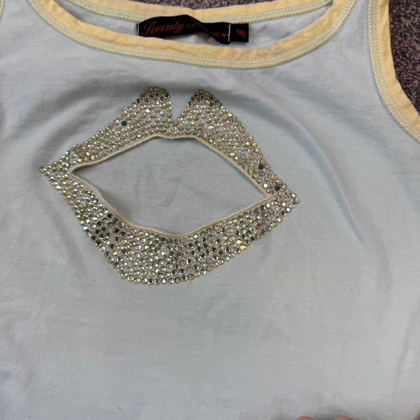 Y2K vintage cut out lips tank top rhinestone baby blue yellow ringer slight crop