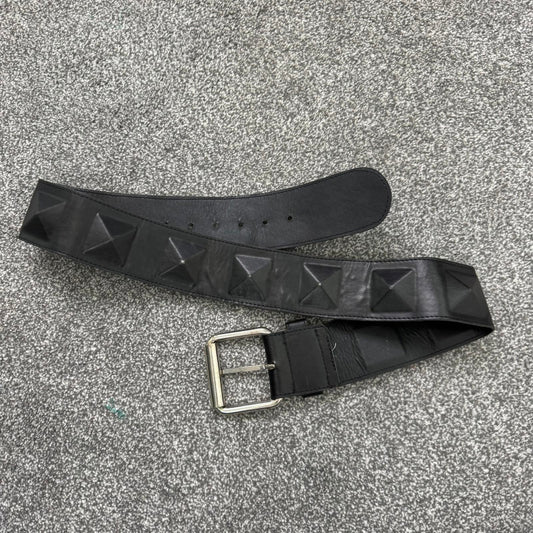 Y2K vintage studded chunky genuine leather belt 3D pyramid studs black silver