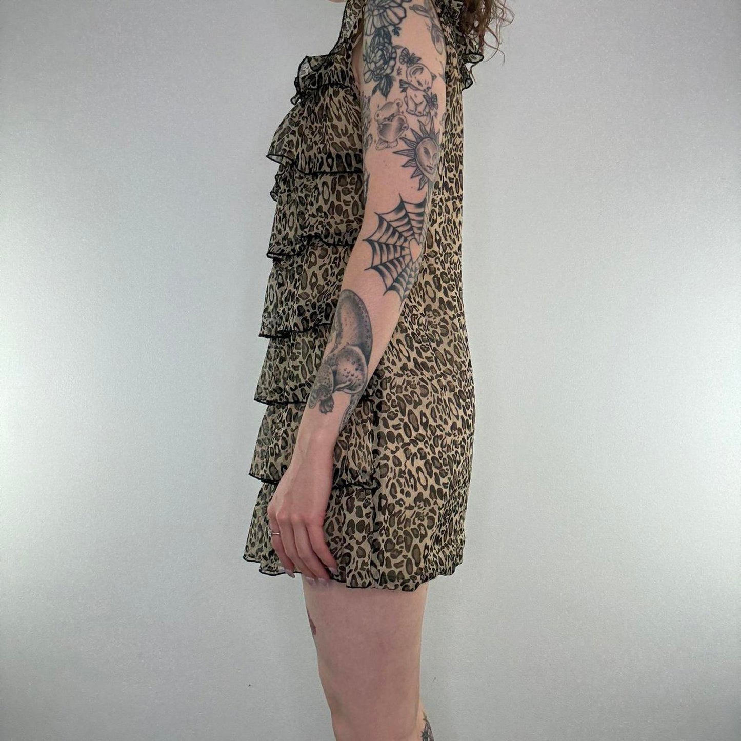 Y2K vintage leopard print frilly tiered mini dress ruffle round neck sleeveless