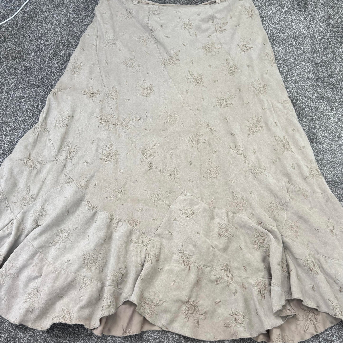 Y2K vintage floral embroidered maxi skirt a line soft feel flowy belt loops