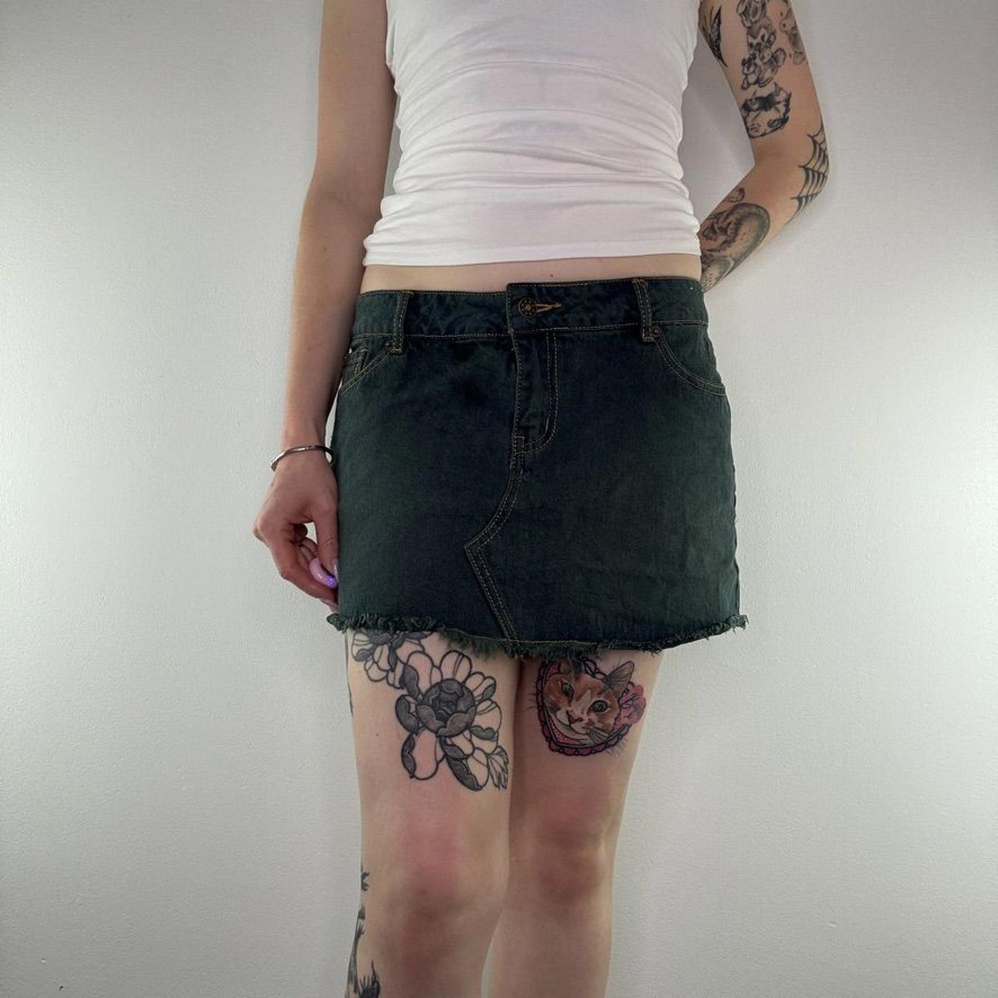 Y2K vintage low rise fraying hem mini skirt dark denim wash archive
