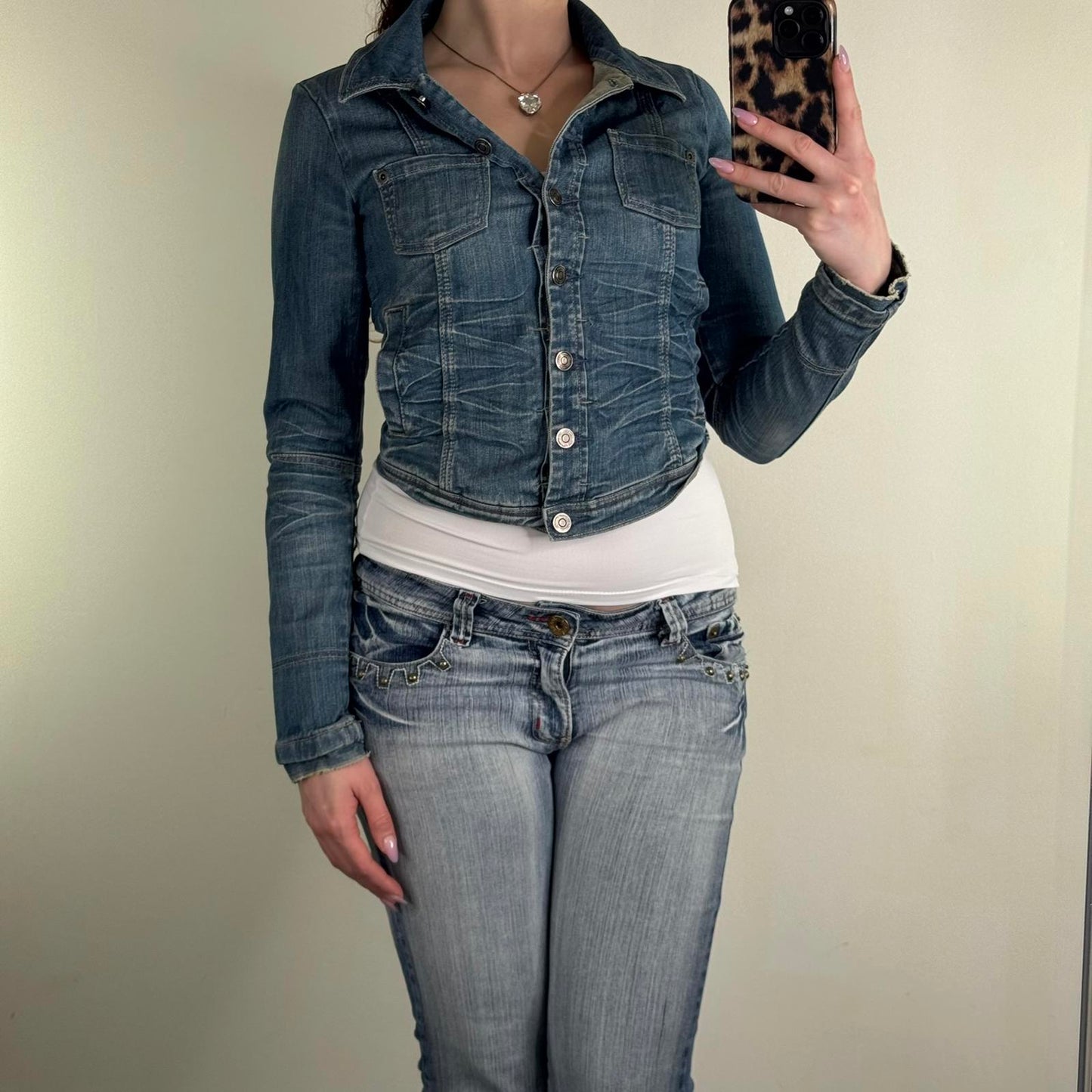Y2K vintage denim jacket button up curved hem faded blue wash fitted cropped