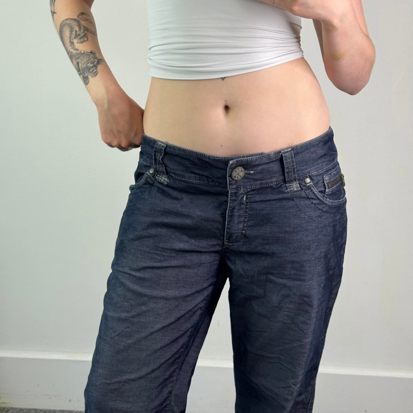 Y2K vintage mid rise baggy wide leg flared denim jeans lightweight embroidered