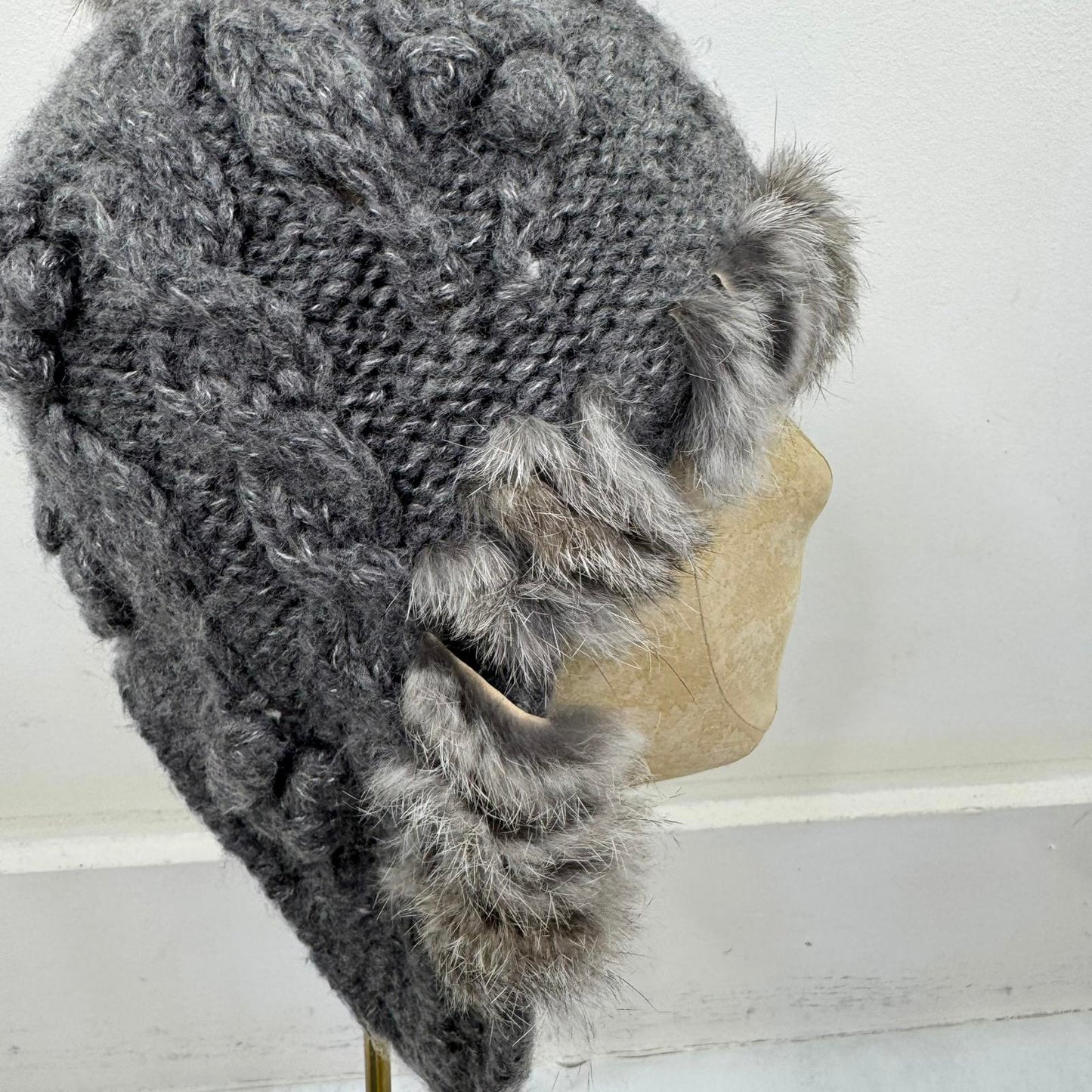 Y2K vintage genuine rabbit fur trapper hat knitted pom cable knit grey winter