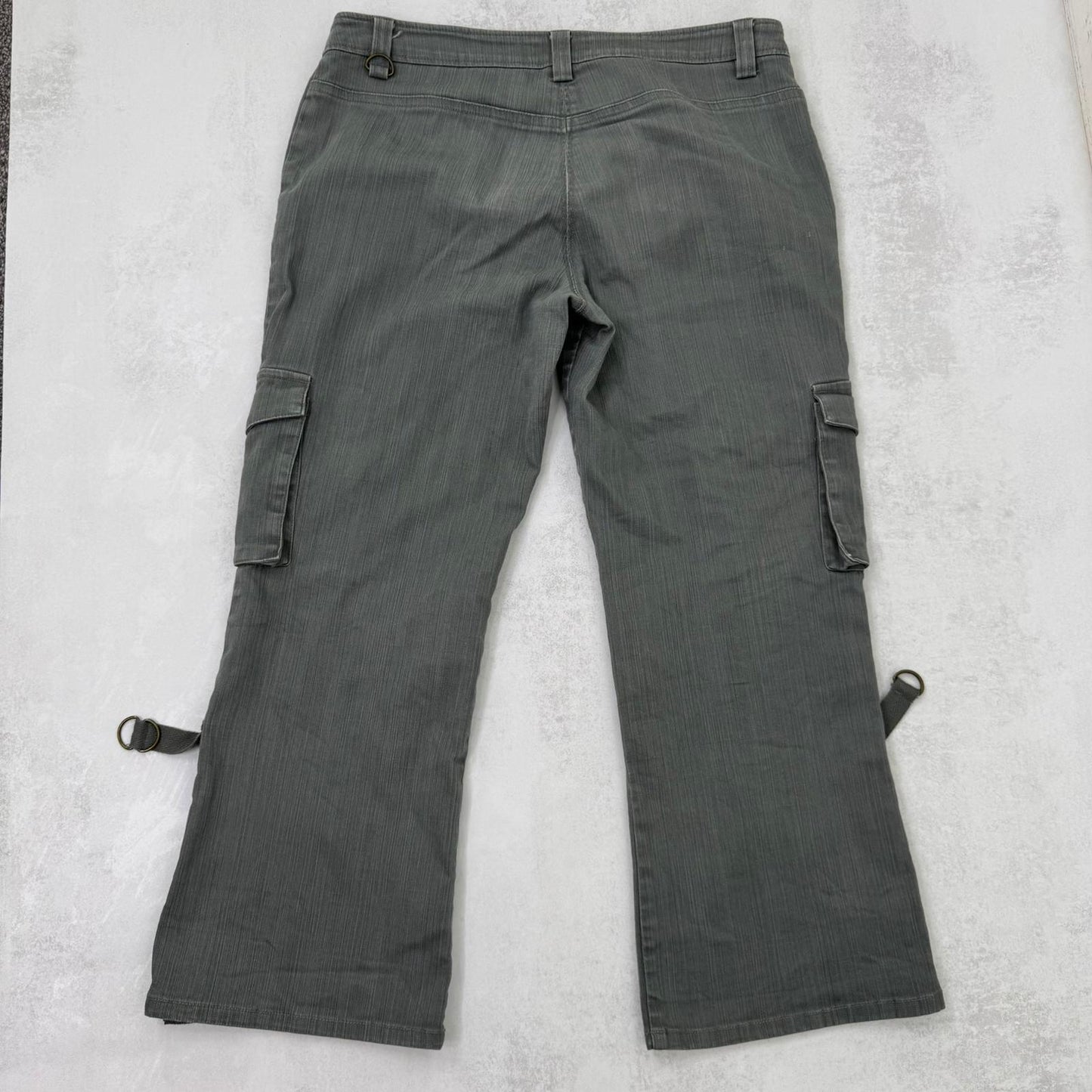 Y2K vintage stretchy capri denim jeans cropped cargo front zipper light grey