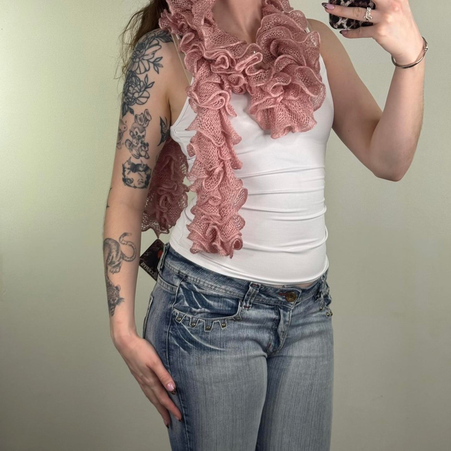 Y2K vintage knitted scarf ruffle baby pink layered
