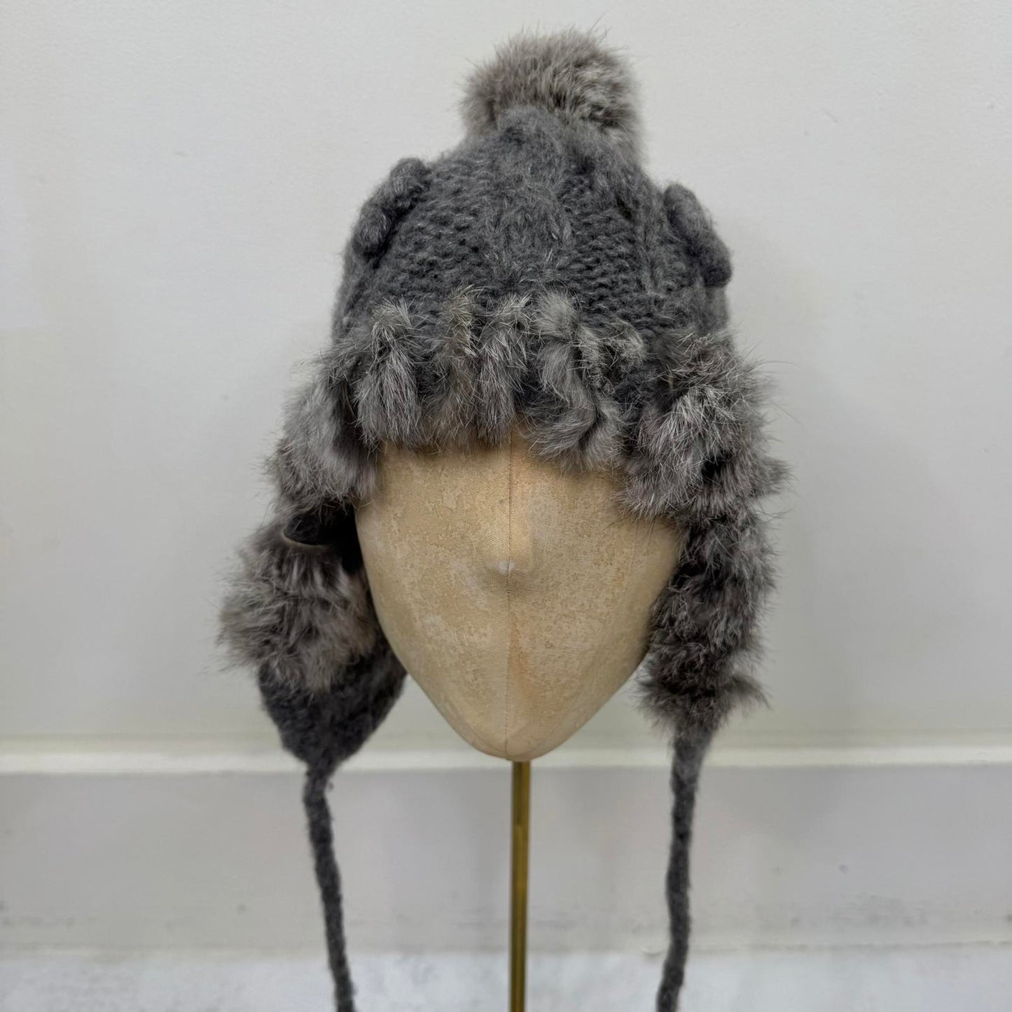 Y2K vintage genuine rabbit fur trapper hat knitted pom cable knit grey winter