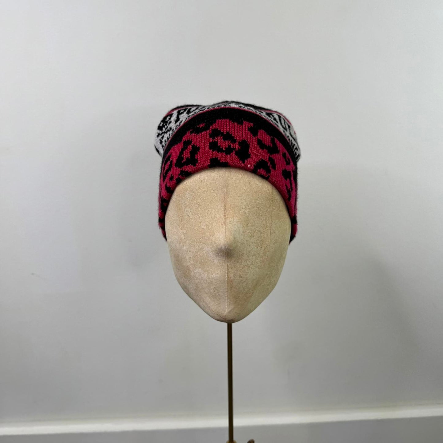 Y2K vintage beanie hat leopard print skull knit mcbling hot pink black white
