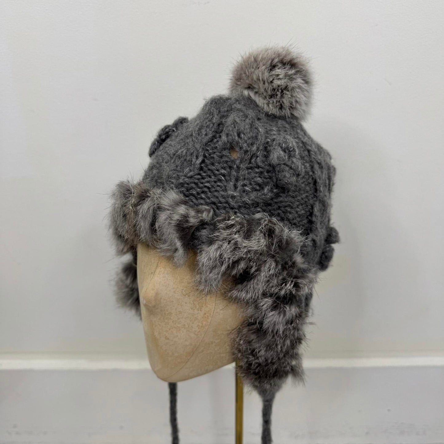 Y2K vintage genuine rabbit fur trapper hat knitted pom cable knit grey winter