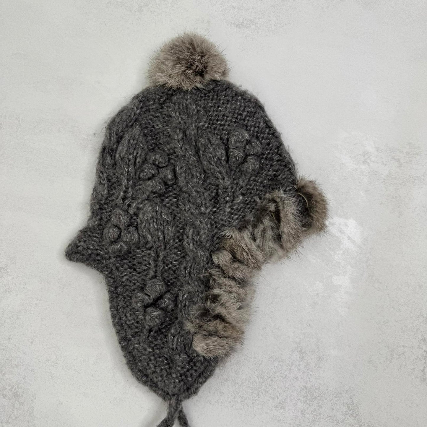 Y2K vintage genuine rabbit fur trapper hat knitted pom cable knit grey winter