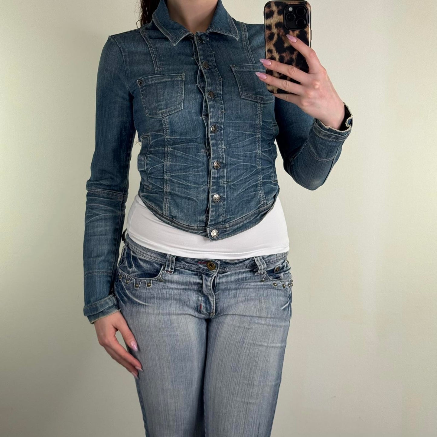 Y2K vintage denim jacket button up curved hem faded blue wash fitted cropped