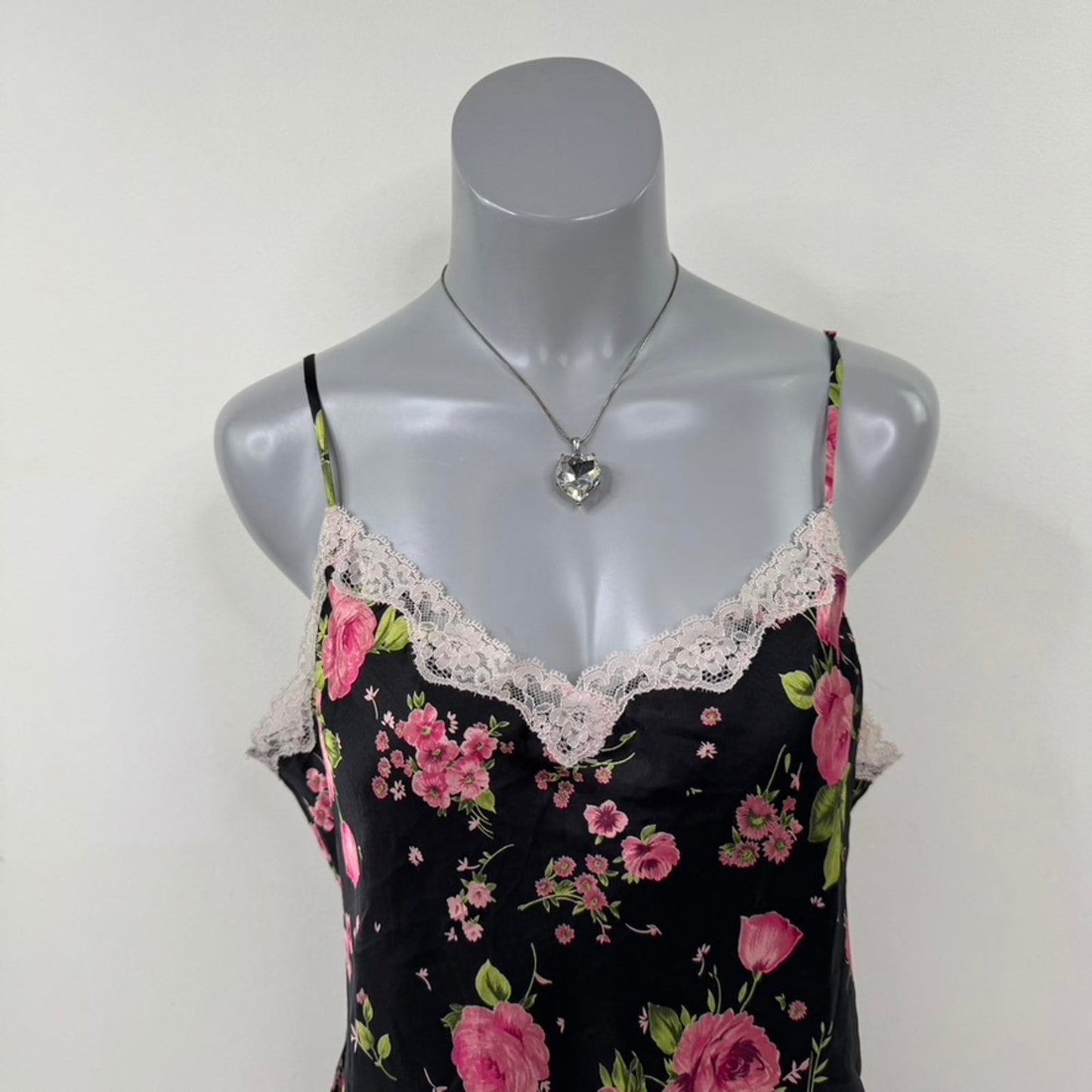 Y2K vintage Victoria's Secret night dress chemise floral satin lace trim flowers