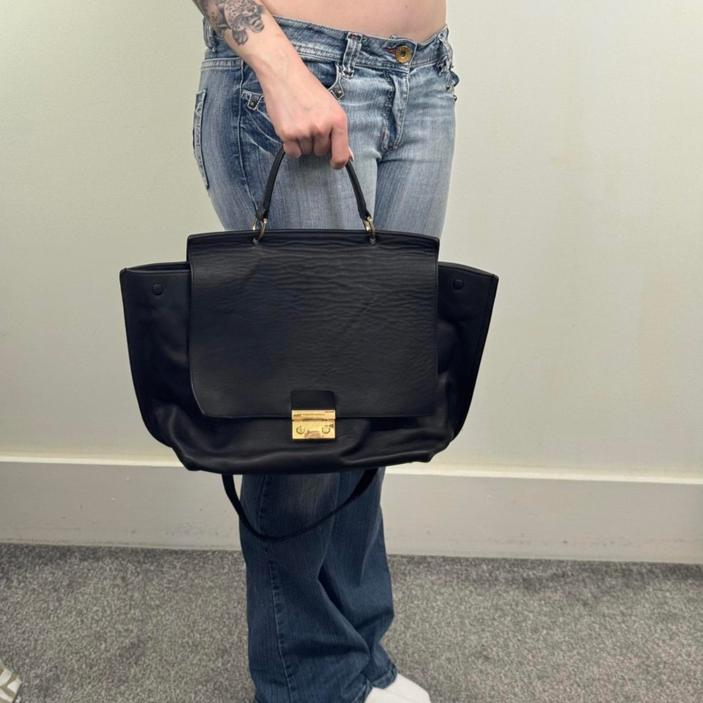 Karen Millen genuine cow leather handbag crossbody strap large work office black