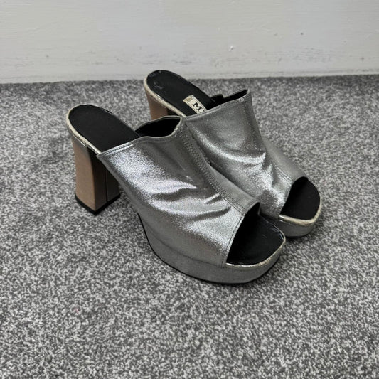 Y2K vintage Metro chunky platform heels silver metallic peep toe mules