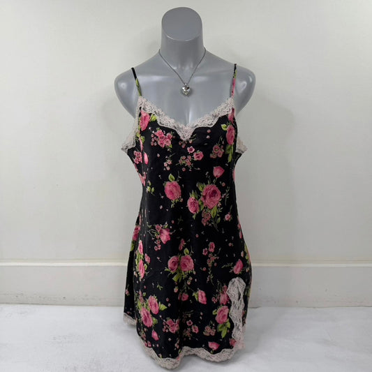 Y2K vintage Victoria's Secret night dress chemise floral satin lace trim flowers