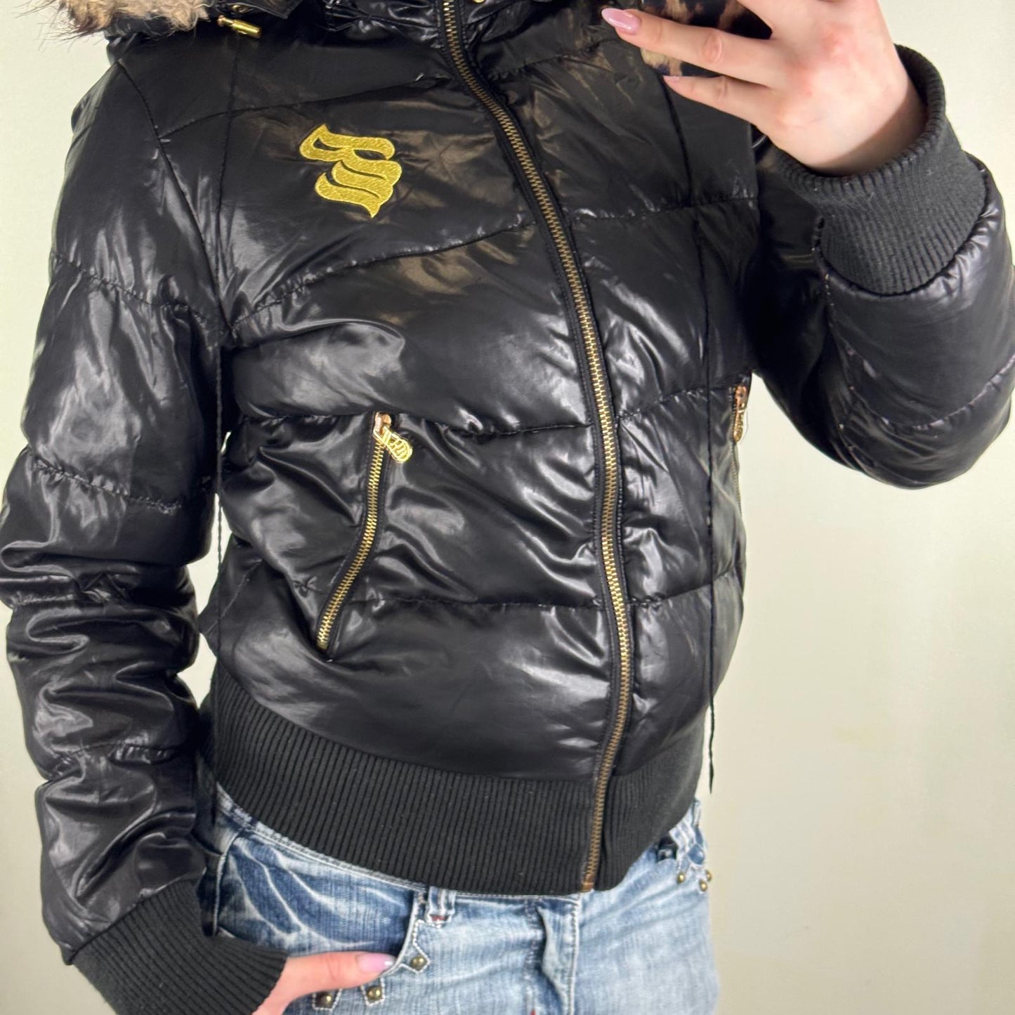 Y2K vintage Rocawear puffer bomber jacket with faux fur hood shiny zip up short