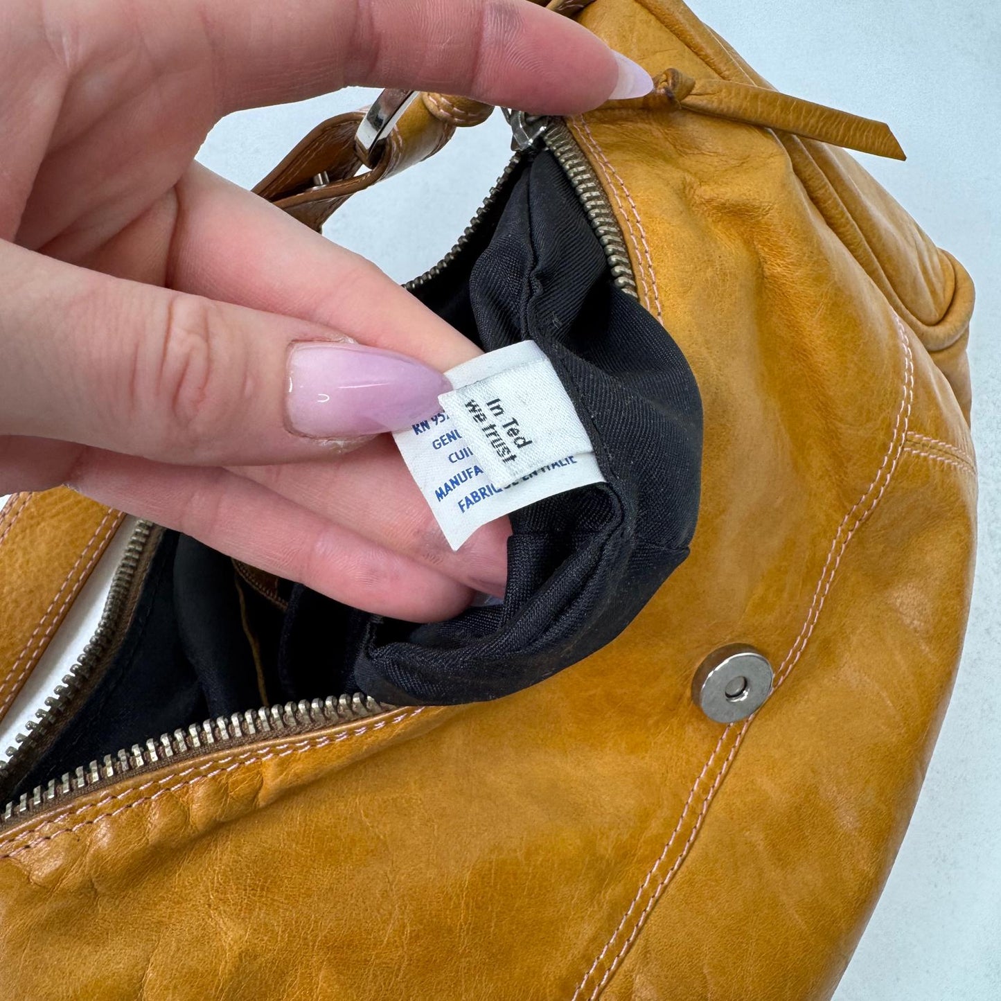 Y2K vintage Ted Baker genuine leather shoulder bag silver buckle brown small