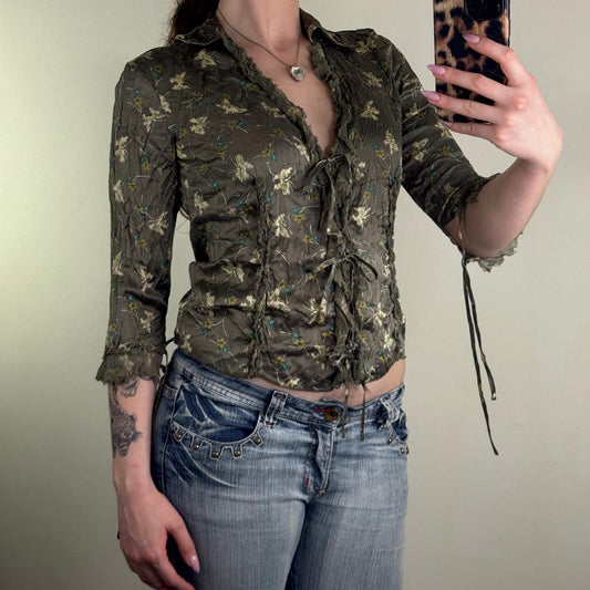 Y2K vintage 100% silk blouse hook and eye bow 3/4 sleeve ruffle v neck floral