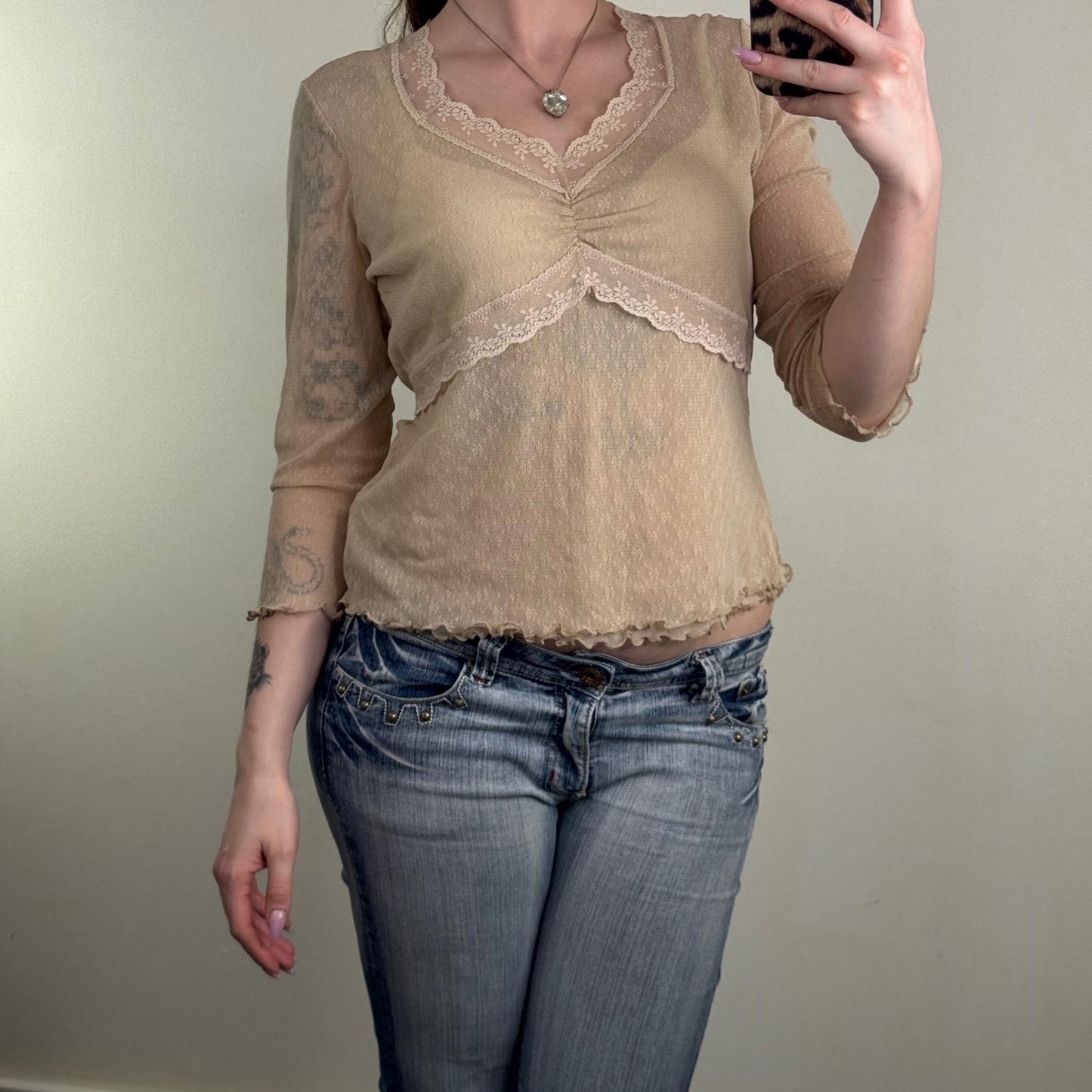 Y2K vintage mesh top 3/4 sleeve lace trim lettuce scallop hem ruched v neck