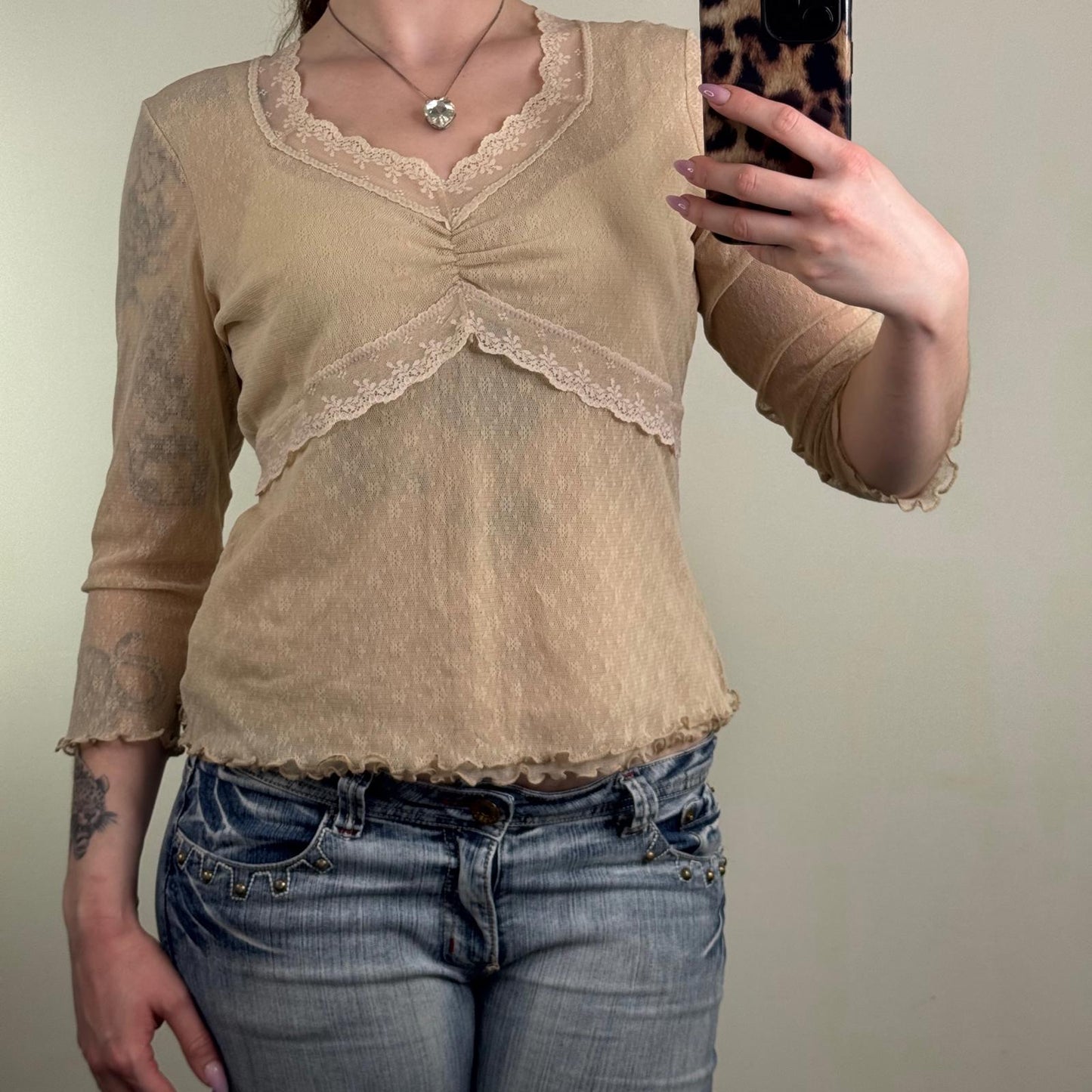 Y2K vintage mesh top 3/4 sleeve lace trim lettuce scallop hem ruched v neck