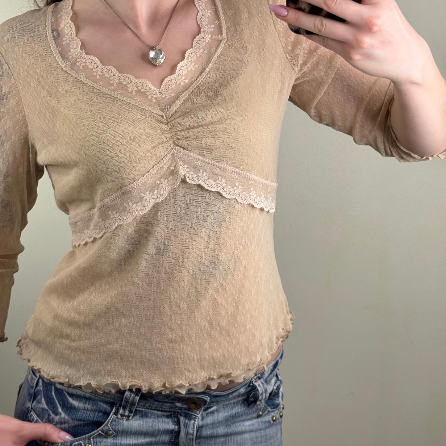 Y2K vintage mesh top 3/4 sleeve lace trim lettuce scallop hem ruched v neck