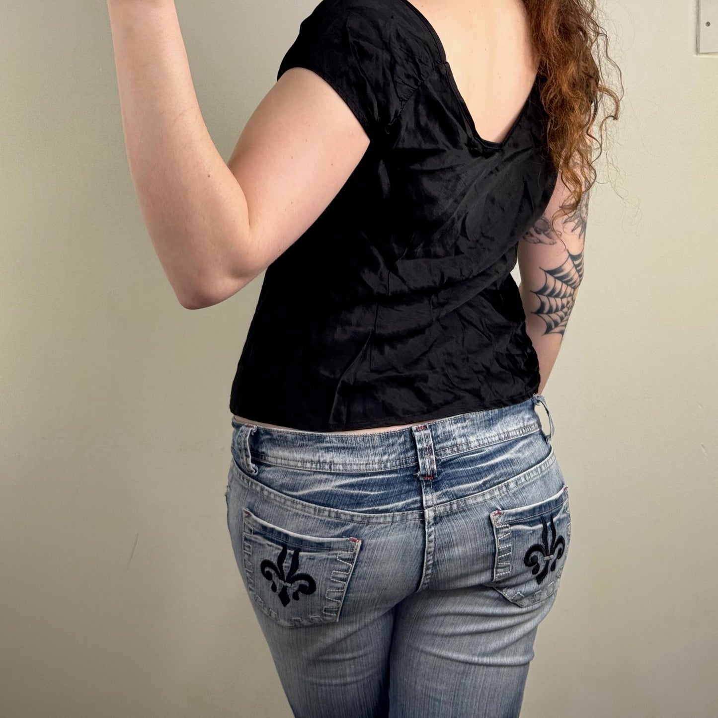 Y2K vintage satin short sleeve top v neck scoop back plain basic staple black