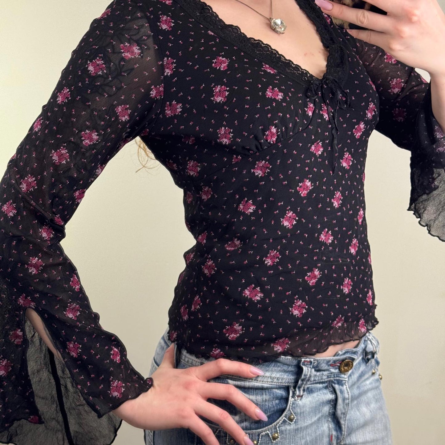 Y2K vintage long sleeve top double mesh flare v neck lace trim ditsy floral