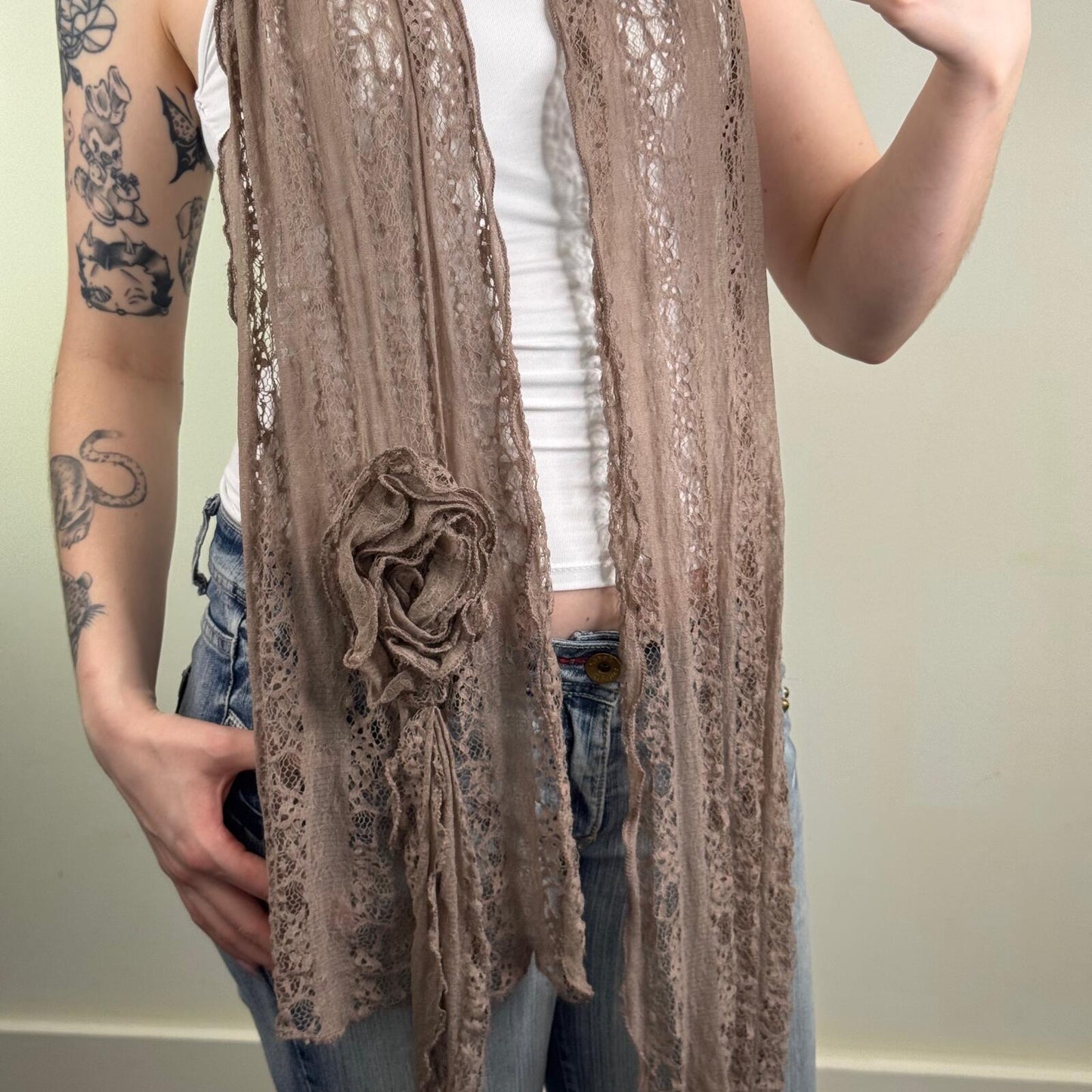 Y2K vintage scarf lace floral sheer ruffle frilly light brown