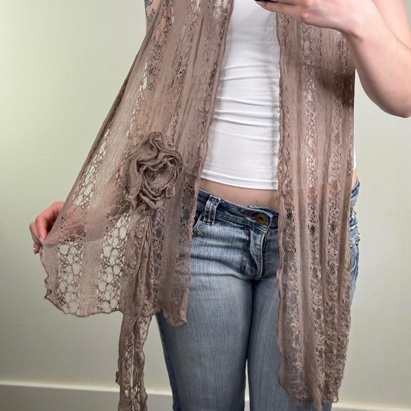 Y2K vintage scarf lace floral sheer ruffle frilly light brown