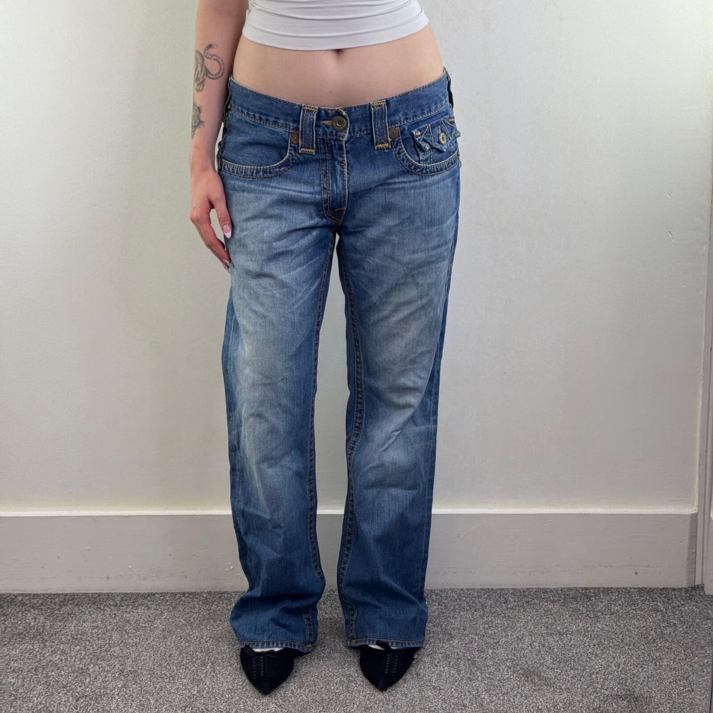 Y2K vintage True Religion bootcut denim jeans embroidered cargo pockets faded
