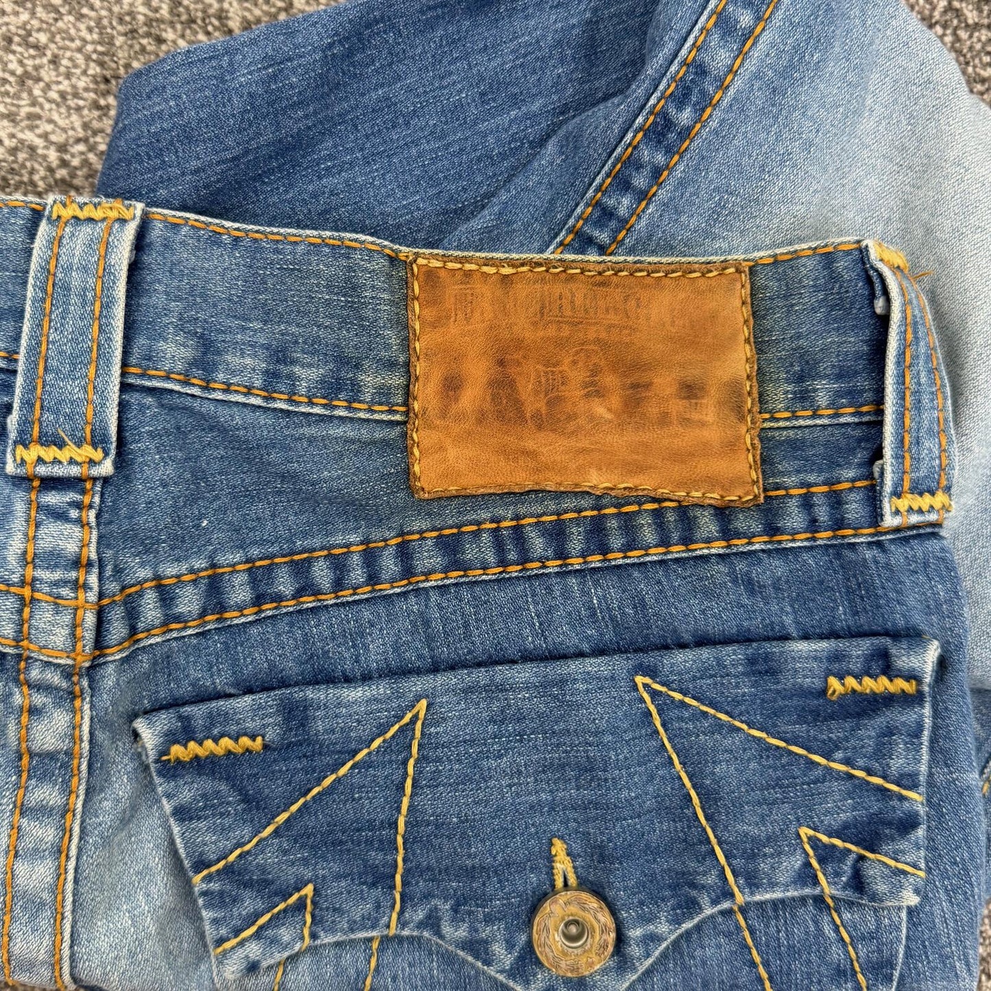Y2K vintage True Religion bootcut denim jeans embroidered cargo pockets faded