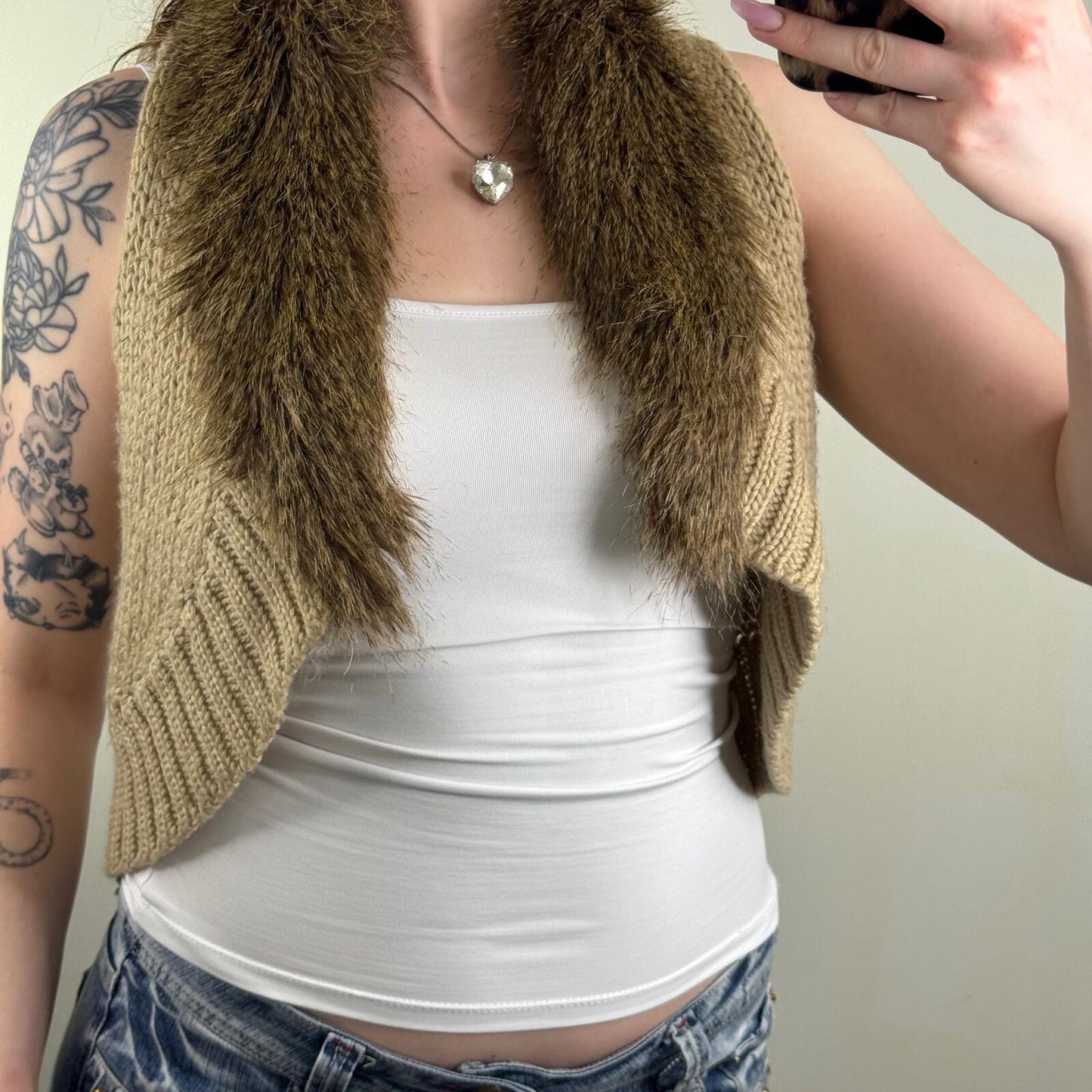 Y2K vintage cardigan cropped wool blend faux fur trim collar cable chunky knit