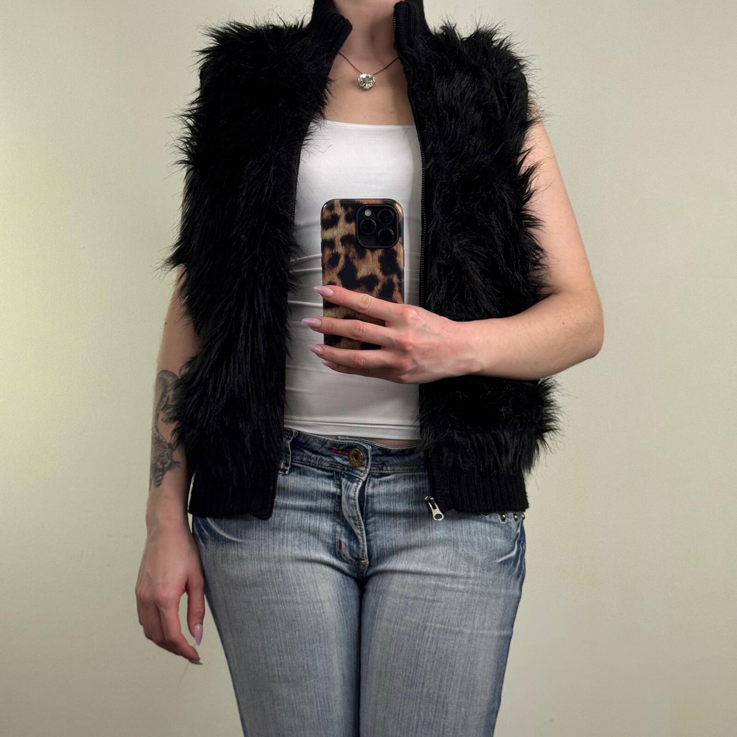 Y2K vintage faux fur gilet zip up knitted sleeveless jacket high neck black