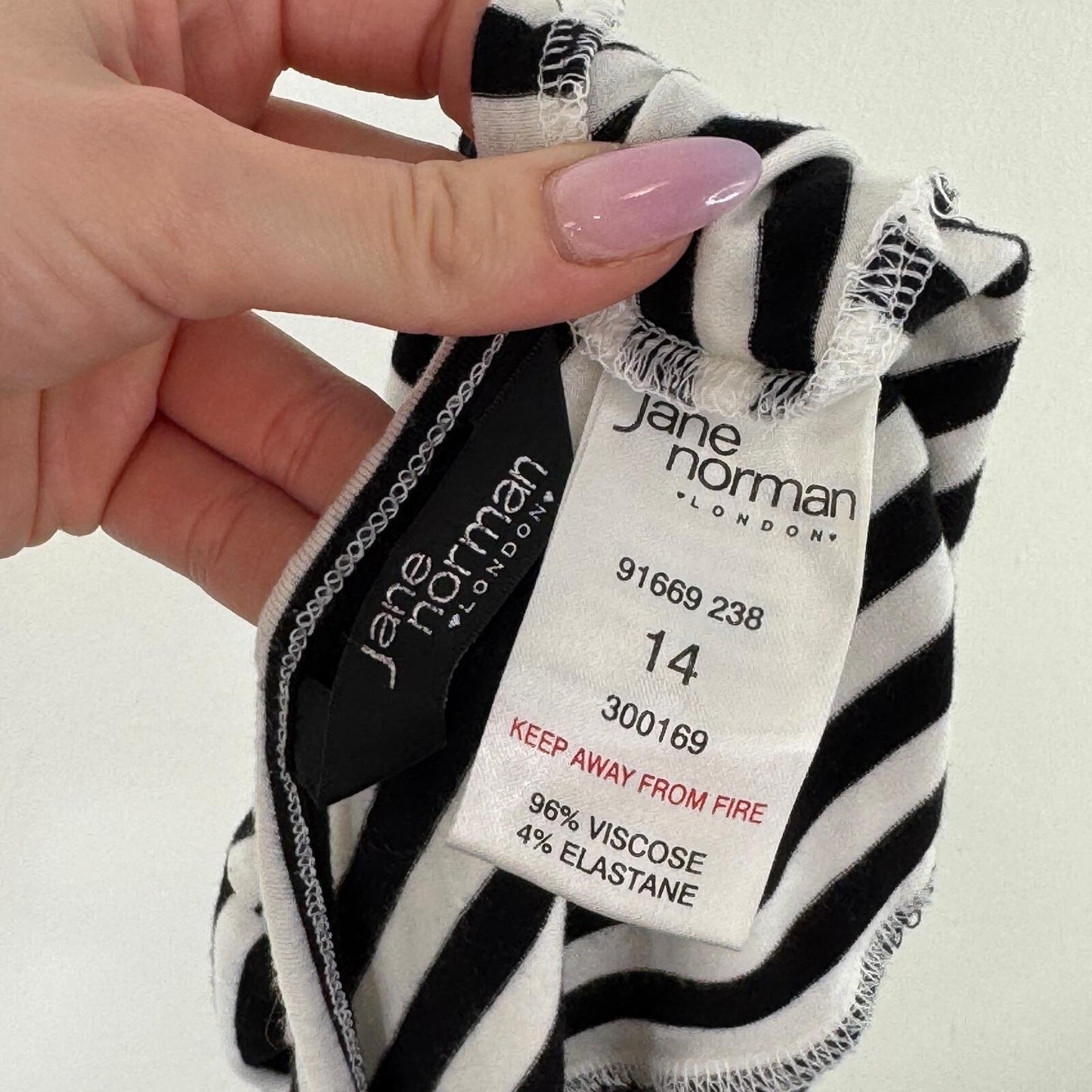 Vintage Jane Norman top strapless stretchy stripe black white