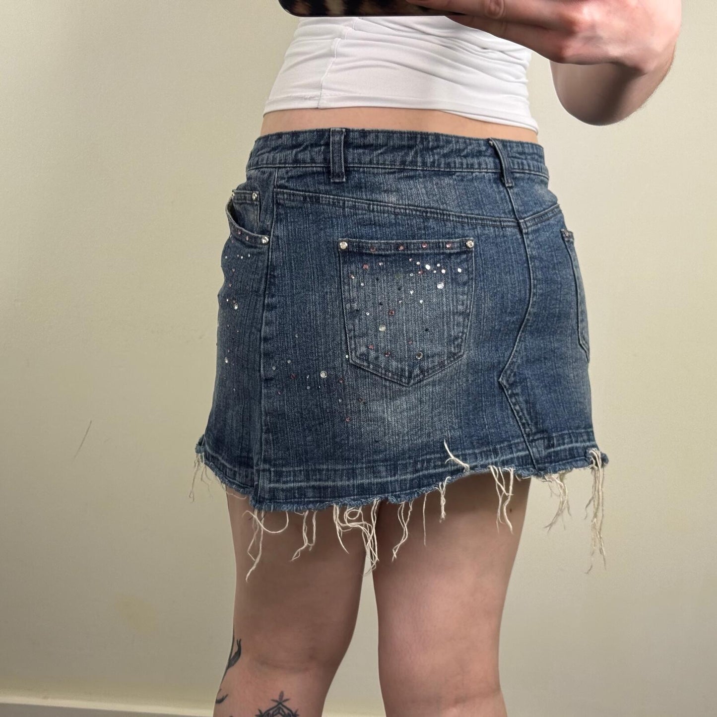 Y2K vintage Bay mini skirt rhinestone fraying hem stretchy denim low rise