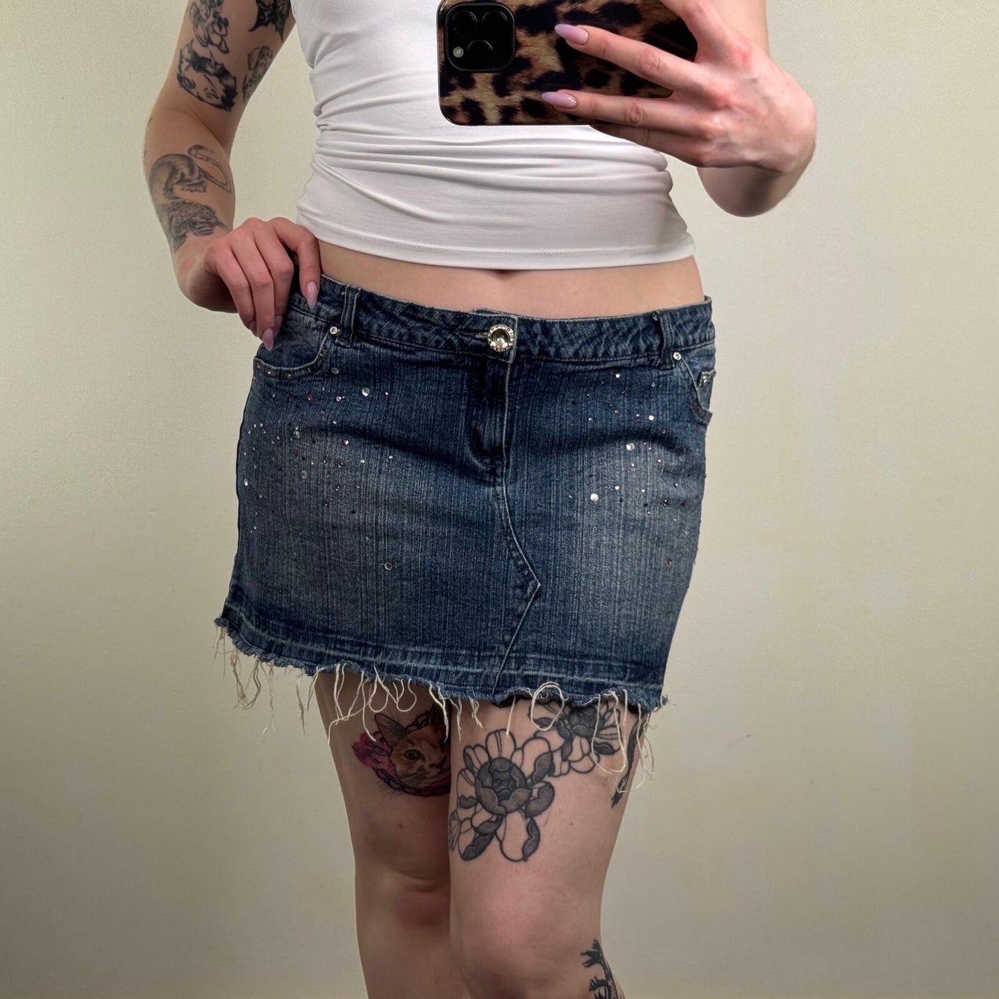 Y2K vintage Bay mini skirt rhinestone fraying hem stretchy denim low rise