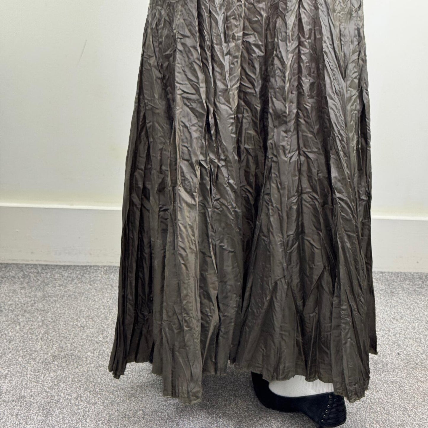 Y2K vintage Next maxi skirt crinkle a line pleated full long length khaki green