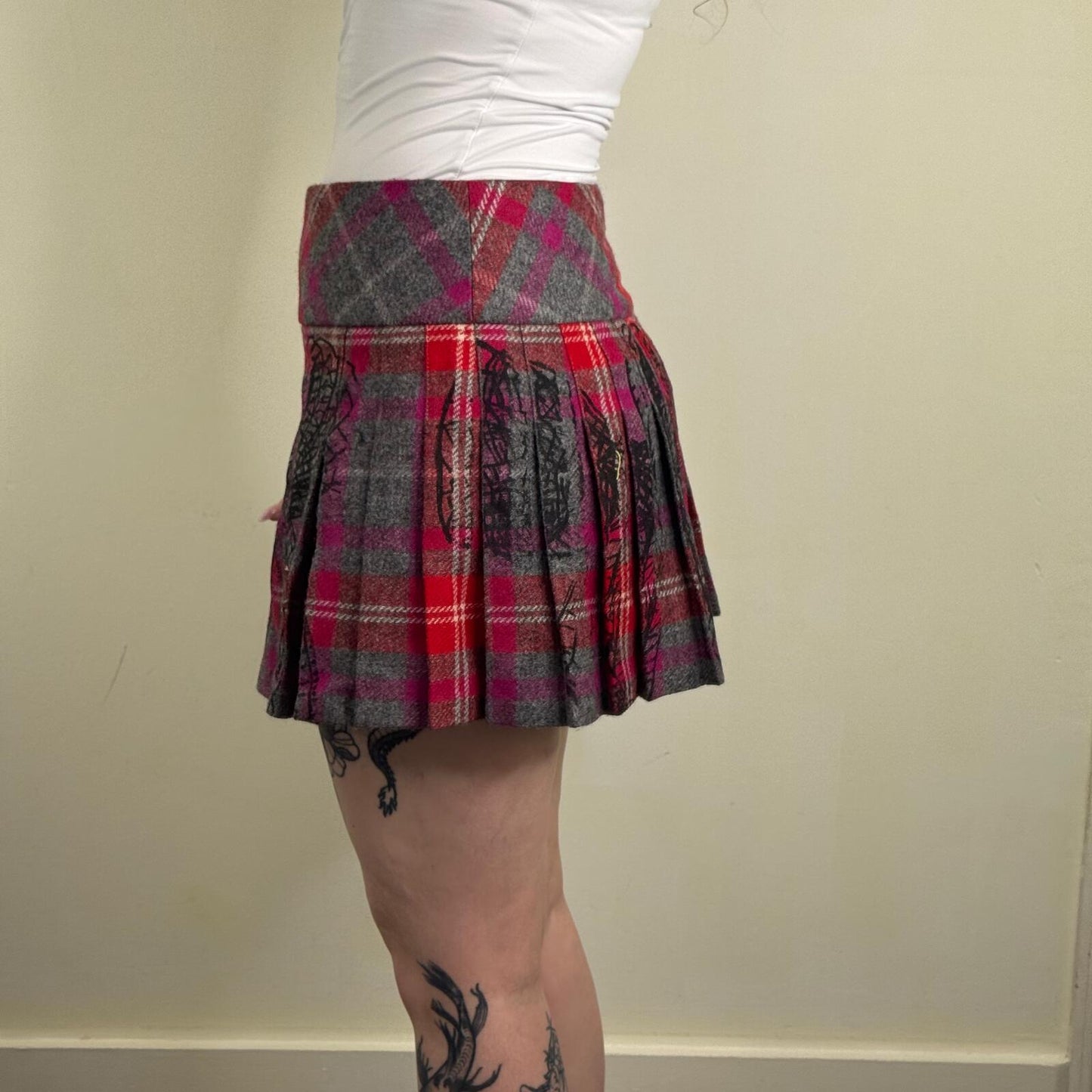 100% wool tartan mini skirt pleated bow buckle plaid red grey purple