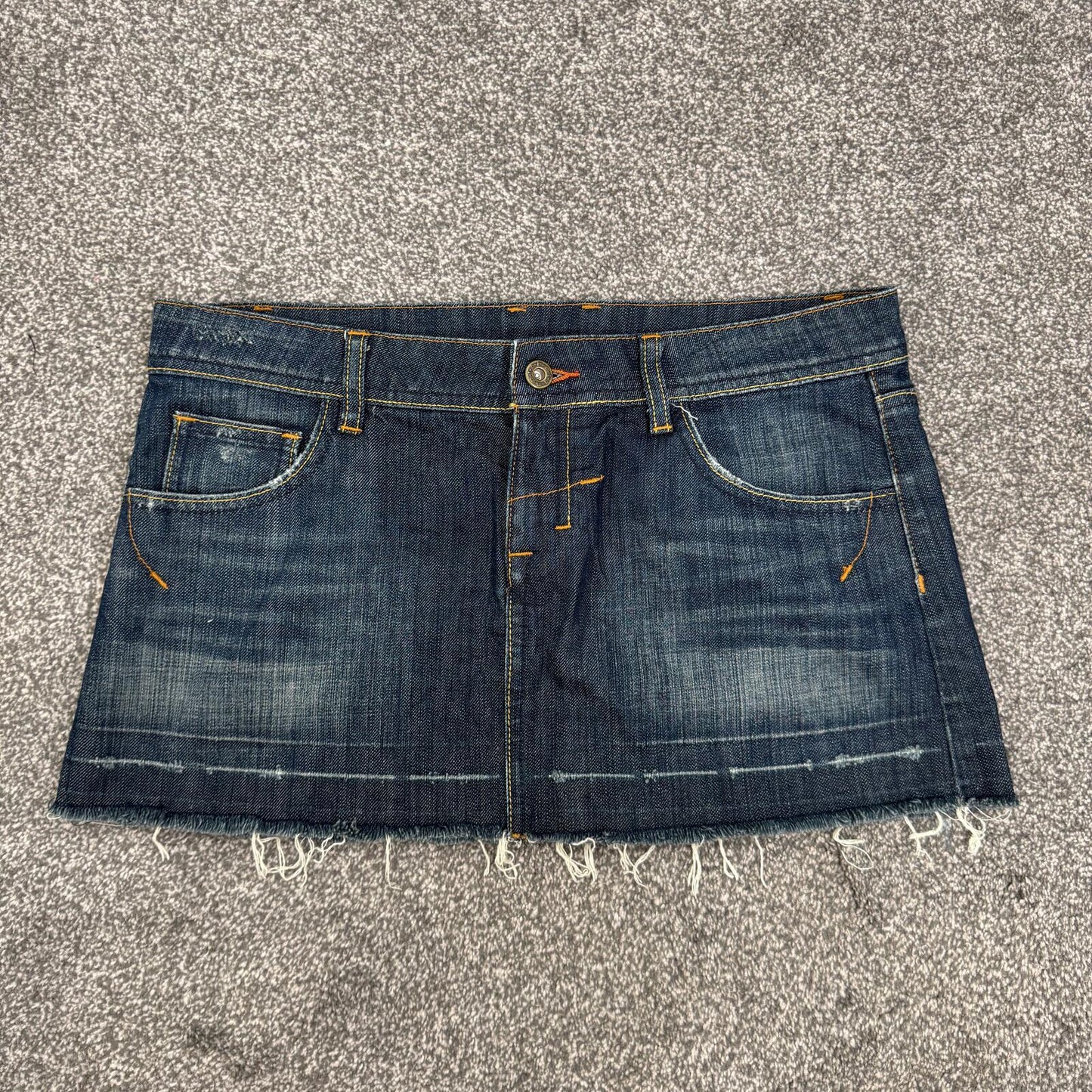 Y2K vintage mini skirt dark blue wash cargo pockets low rise fraying hem