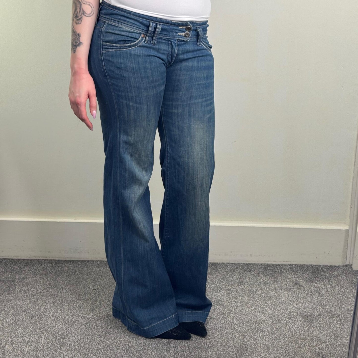 Y2K vintage bootcut denim jeans low rise stretchy light blue faded wash