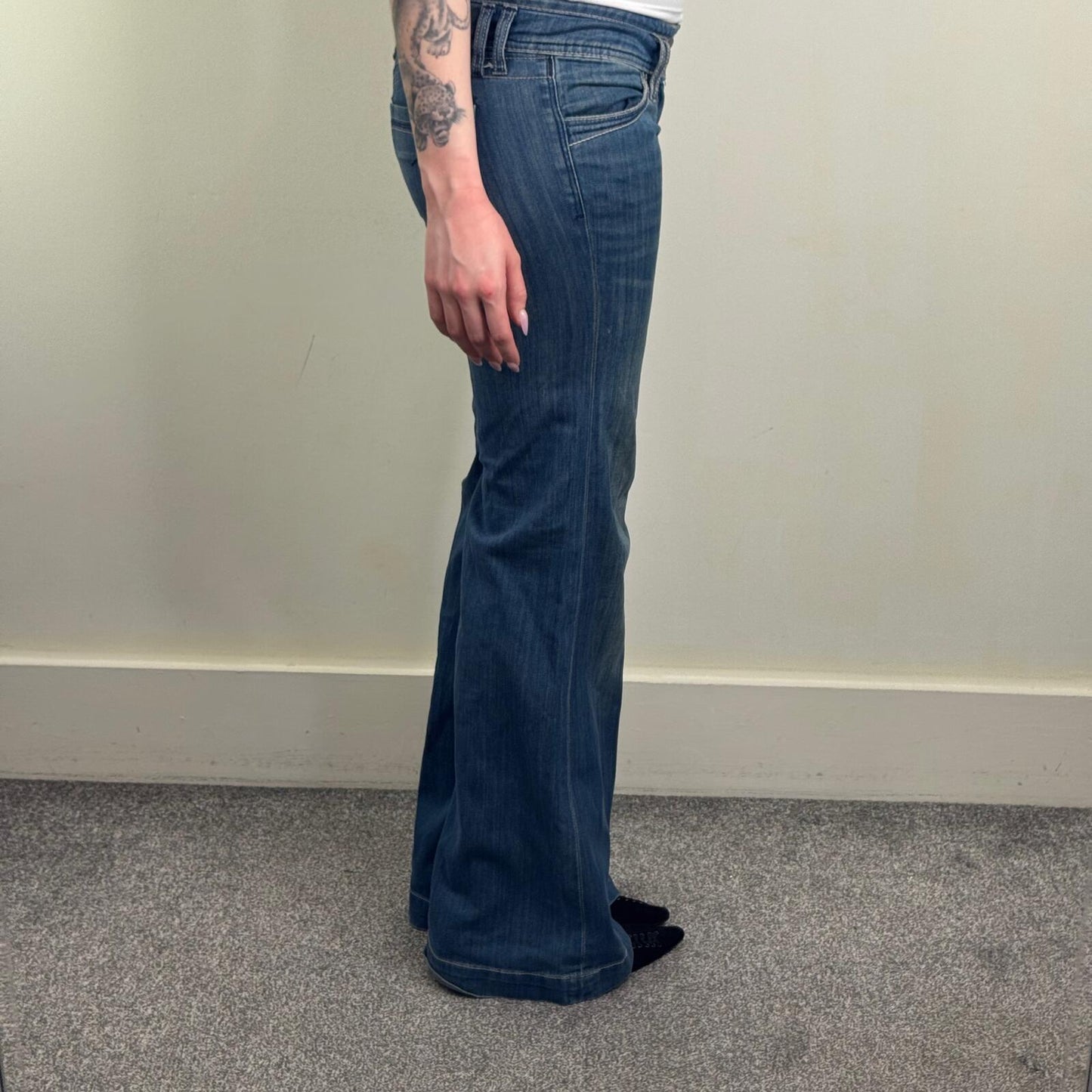 Y2K vintage bootcut denim jeans low rise stretchy light blue faded wash