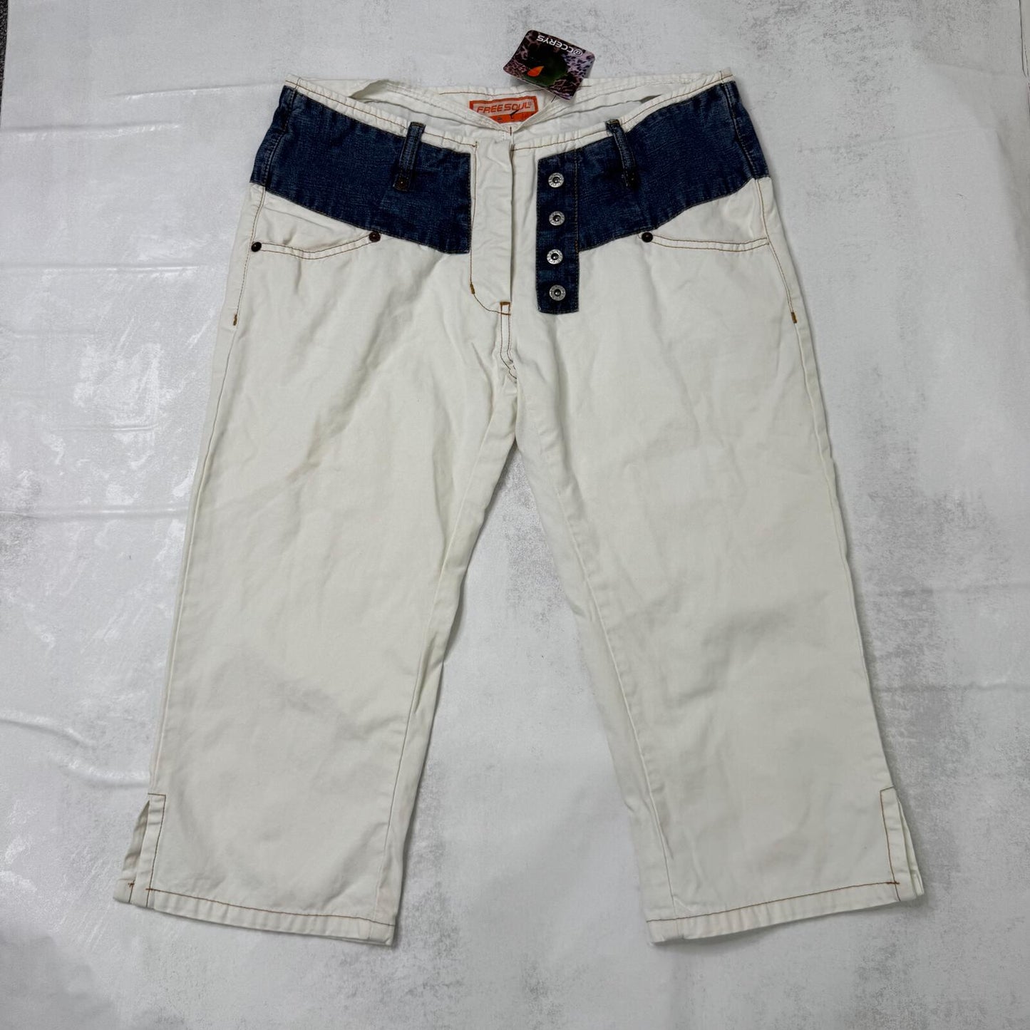Y2K vintage low rise capri jeans cropped denim white blue knee length