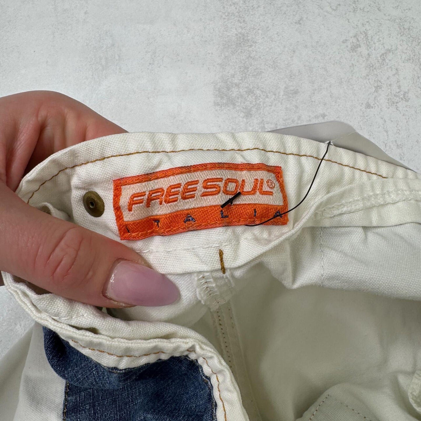 Y2K vintage low rise capri jeans cropped denim white blue knee length