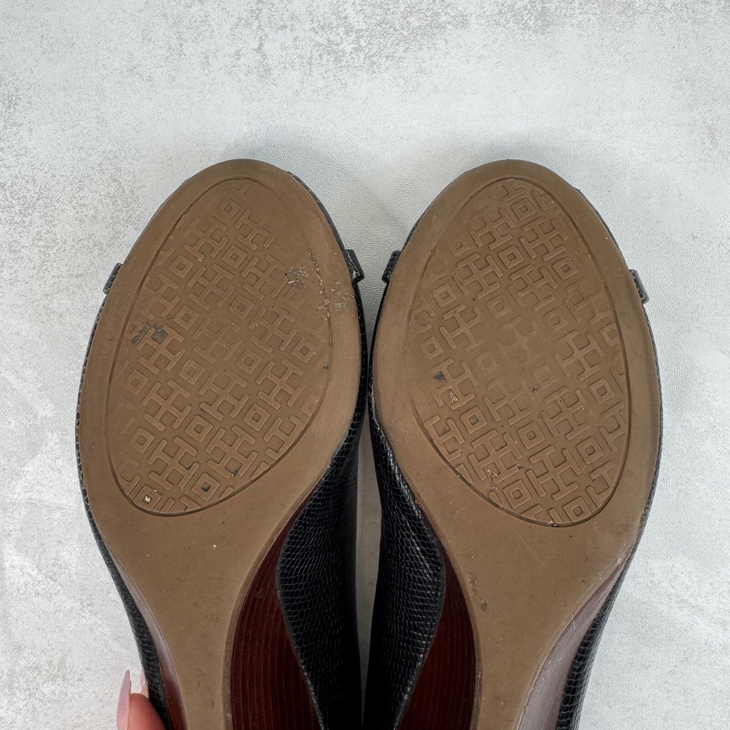 Y2K vintage Tory Burch wedge heels sandals peep toe genuine leather studded logo