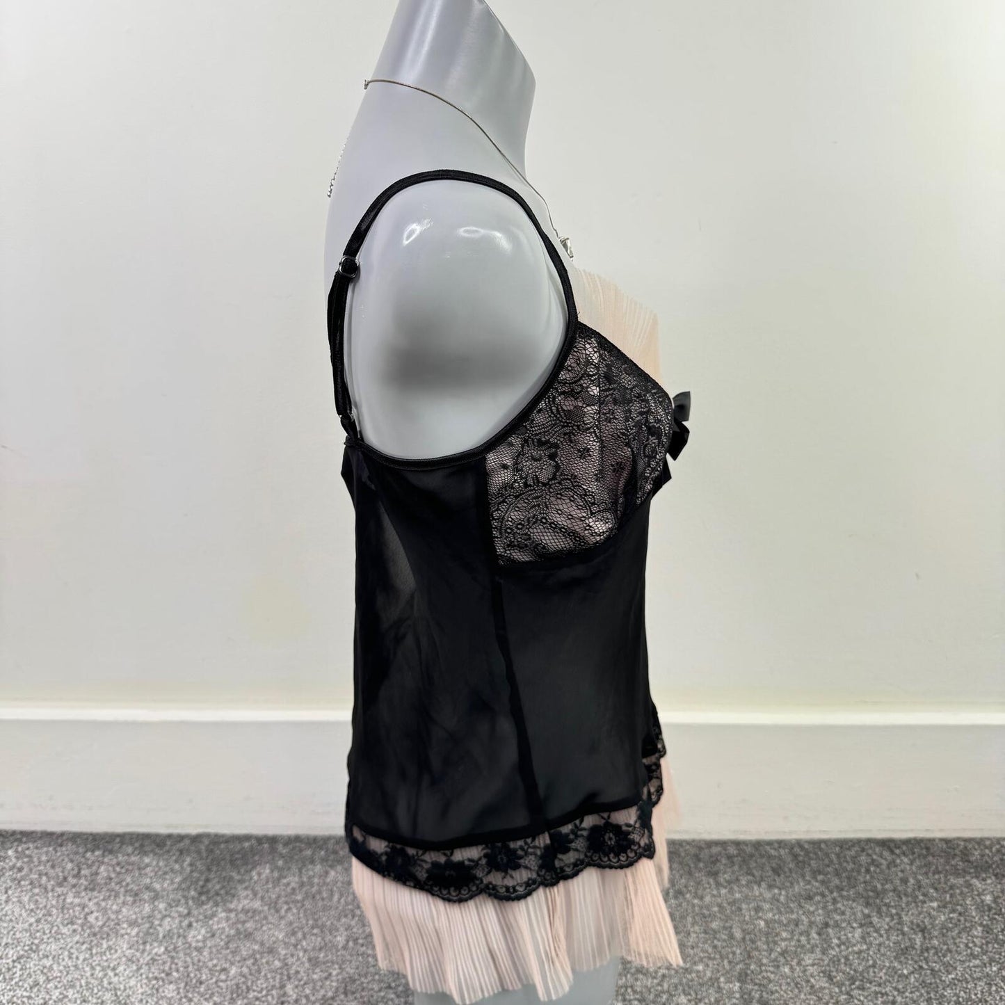 Y2K vintage top lace pleated hem frilly bow black baby pink strappy babydoll