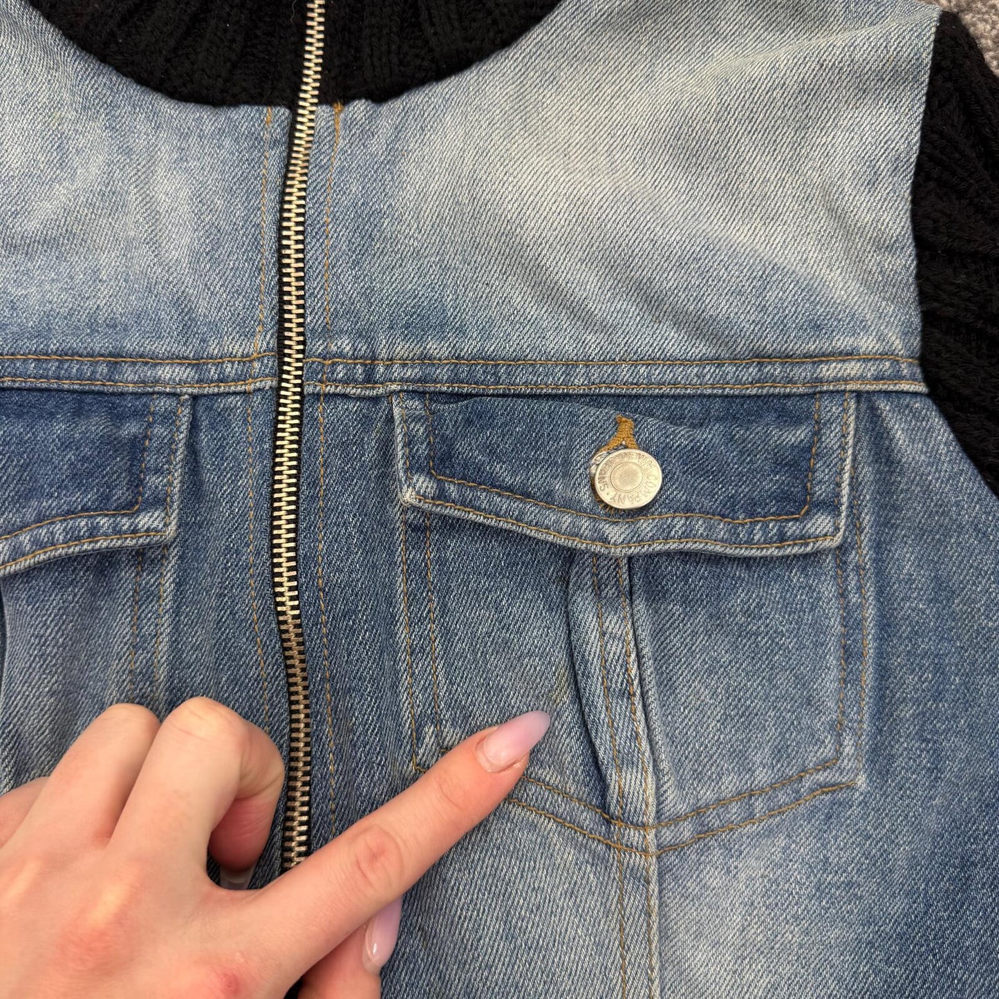 Y2K vintage denim jacket zip up high neck ribbed knit faded blue wash short crop