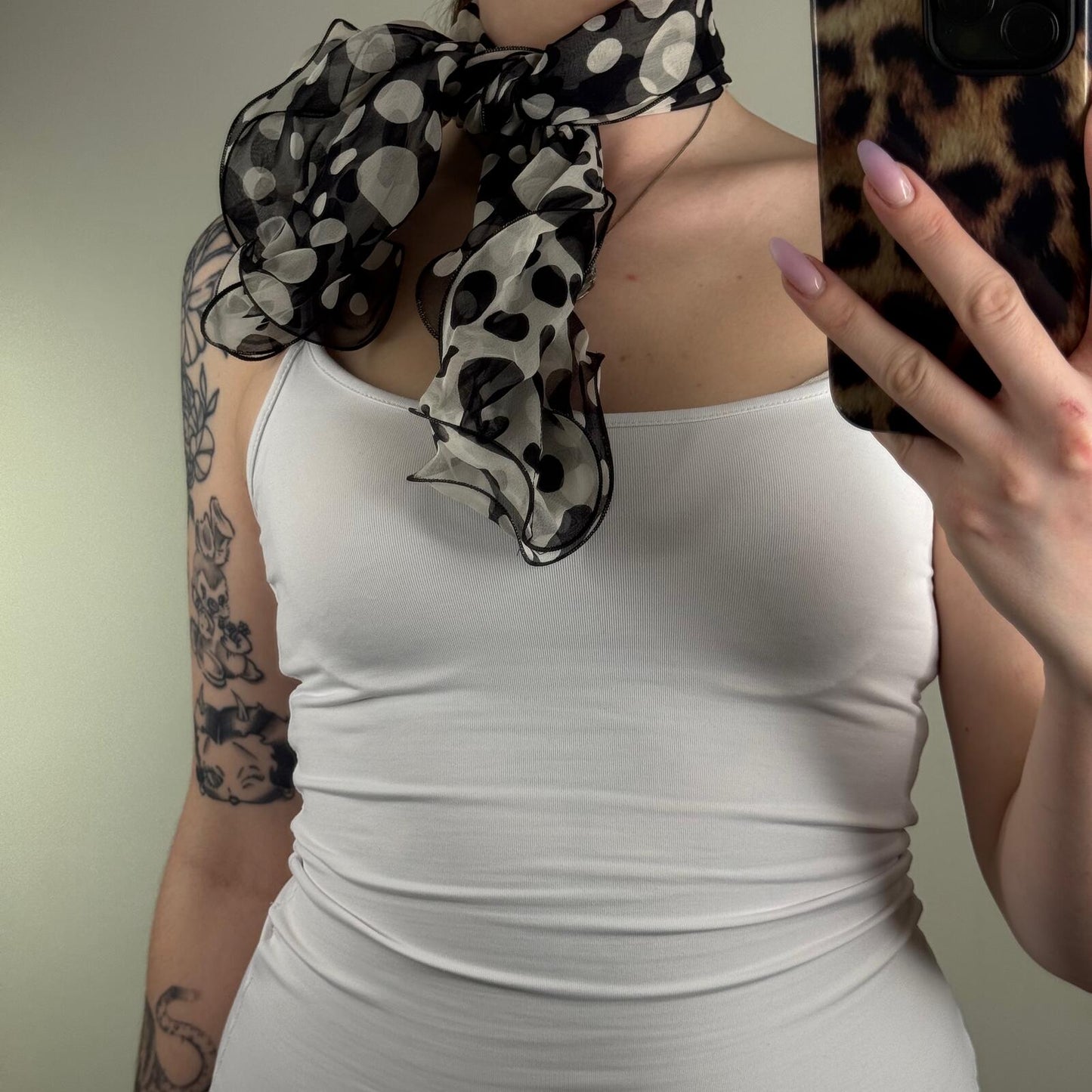 Y2K vintage choker scarf cuff ruffle polka dot monochrome black white