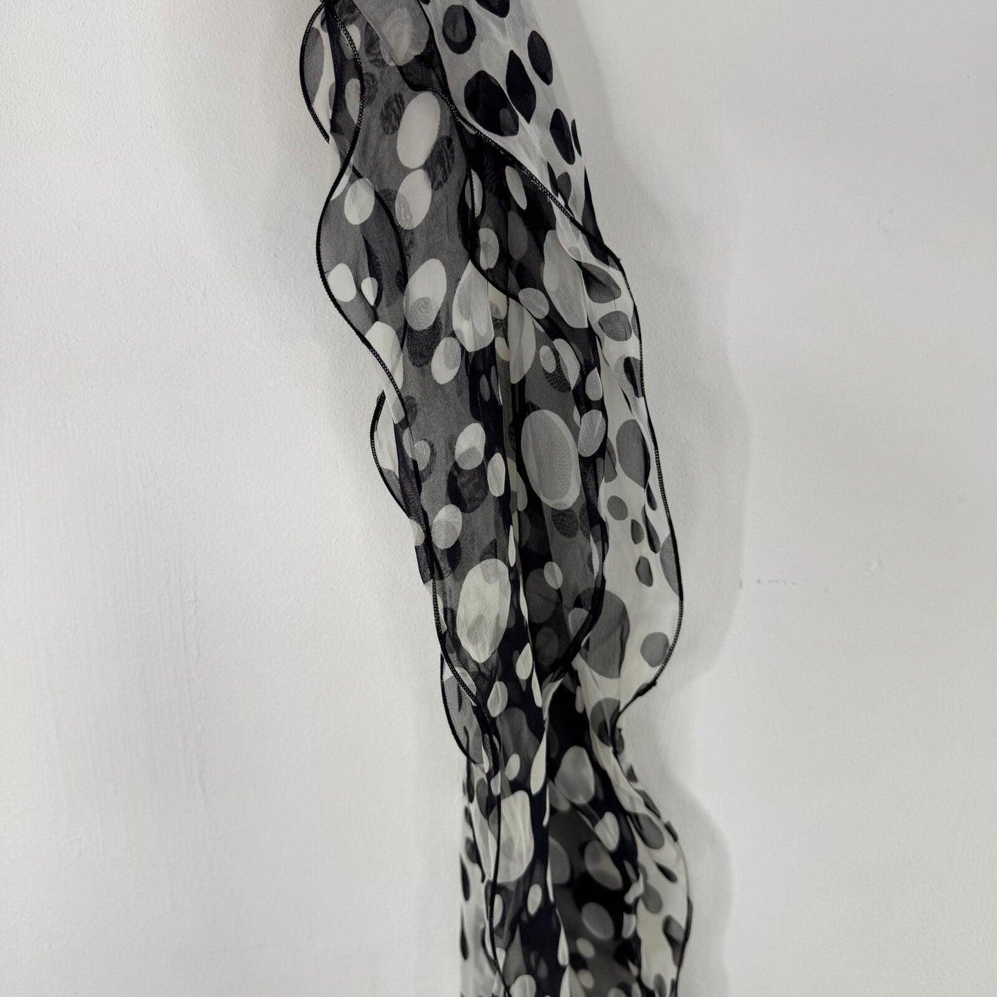 Y2K vintage choker scarf cuff ruffle polka dot monochrome black white